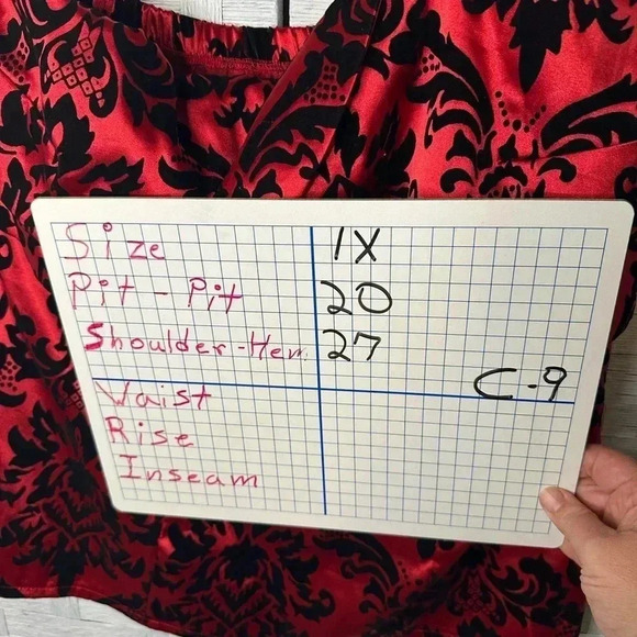 Torrid Asymmetrical Red Black Velvet Crop Top Bustier Y2K whimsy Goth Plus Size - Picture 6 of 7